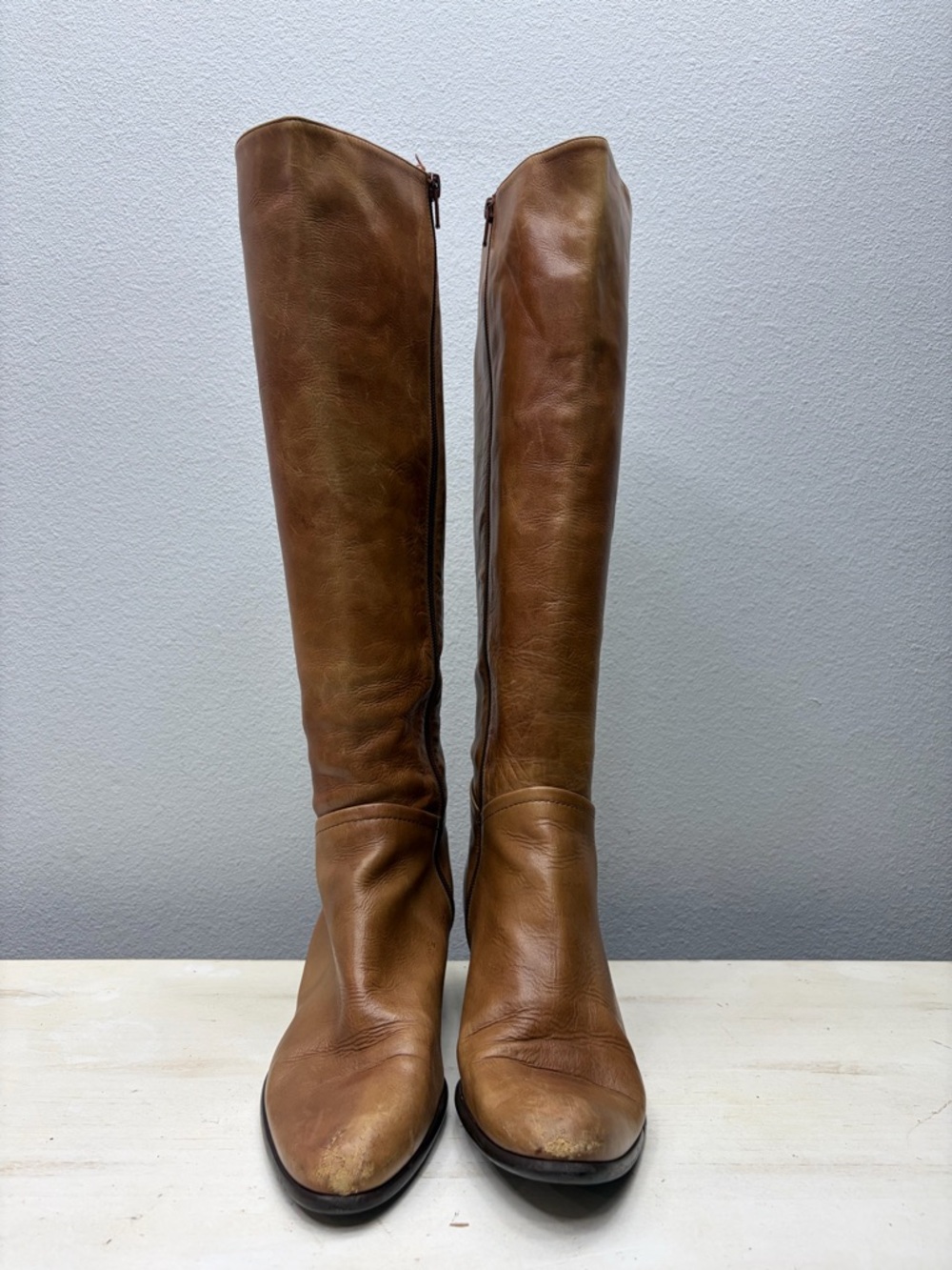 Stuart Weitzman Standard
Leather Riding Boot in Saddle 8.5 - Picture 4 of 7